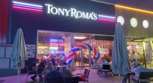 Tony Romas 01